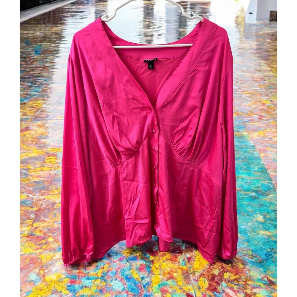 NWT Torrid Women’s Satin Button Front Top Neon Bright Pink Size 4X (26) Barbie‎